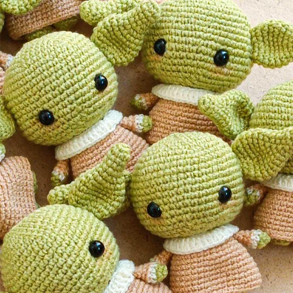 عروسک دستبافت بیبی یودا - Image 2